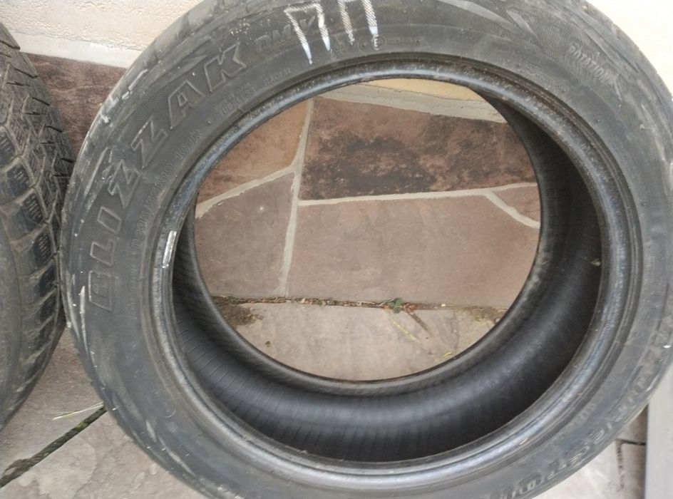 Шины на автомобиль