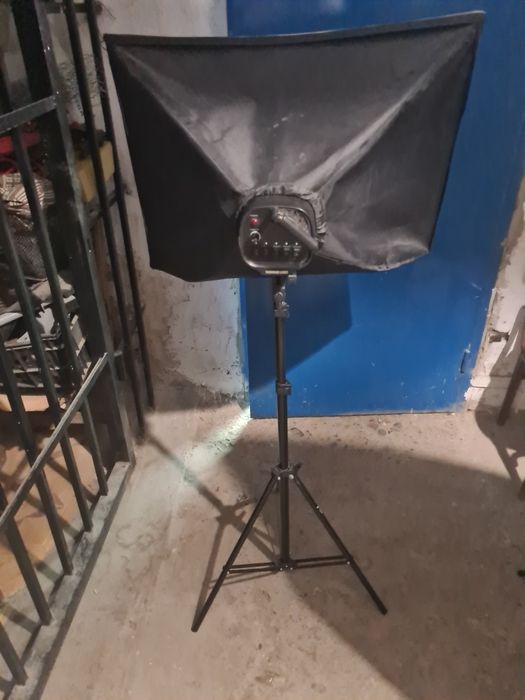 Софтбокса 2 броя с оригинални лампи