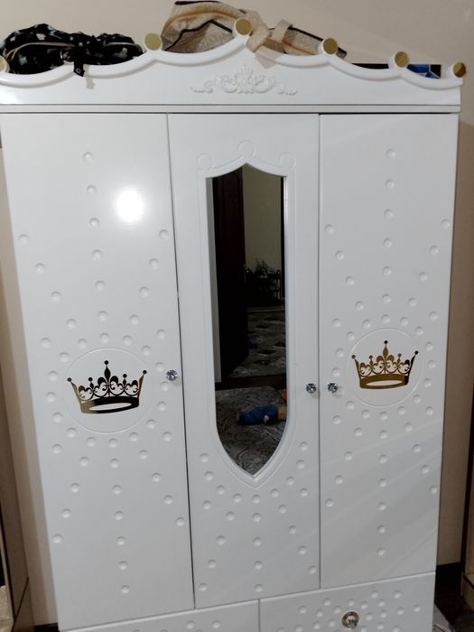 Detskiy mebel. Holati ideal