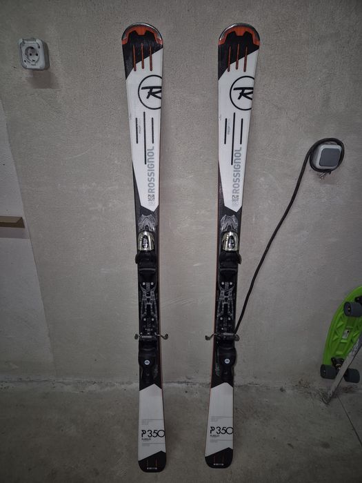 Ски Rossignol карбонови 156см, със ски автомати с голям диапазон обувк
