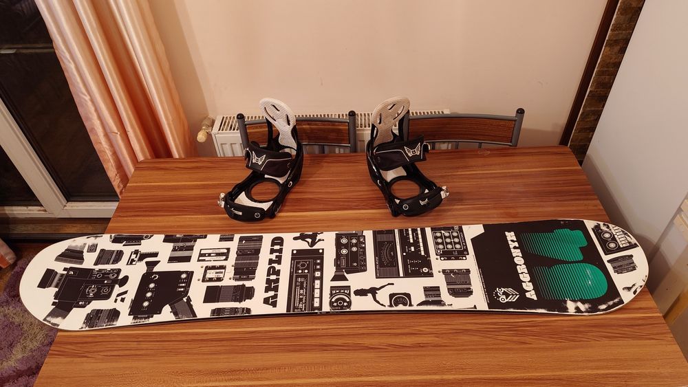 Placa Snowboard Amplid Aggronym 154cm cu Legaturi Burton Freestyle M/L