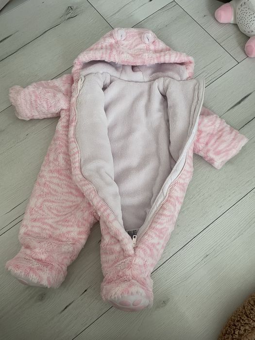 Бебешки космонавт, попивалник, чувалче, слинг, рокля, музикална играчк