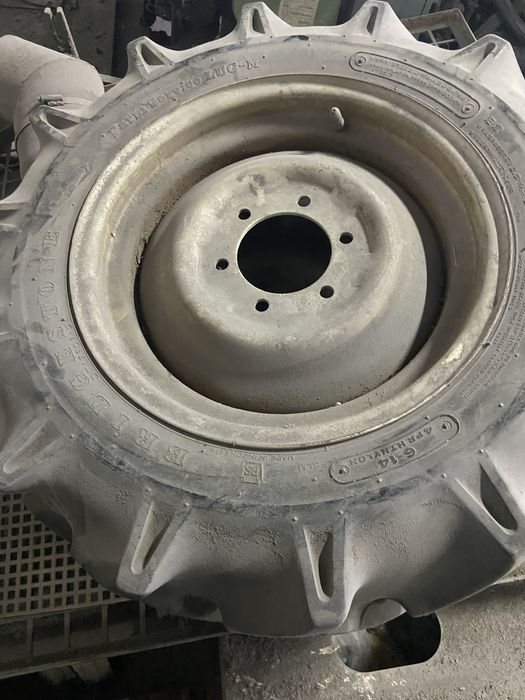 Продам 2 колеса на трактор