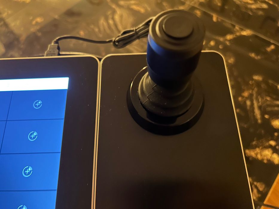 CCTV controller cu joystick