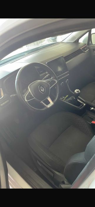 RENAULT Clio 2022 — imagine 4