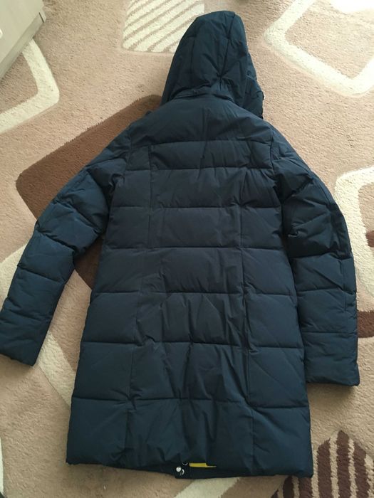 Куртка зимняя для девочки .