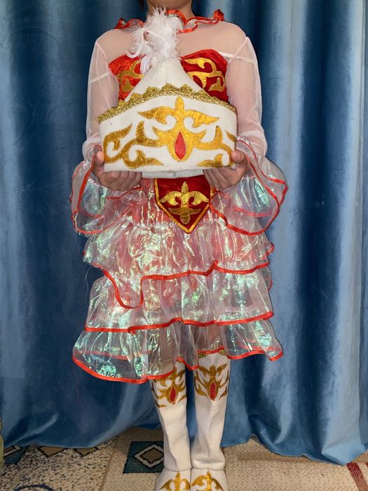 Национальные платье