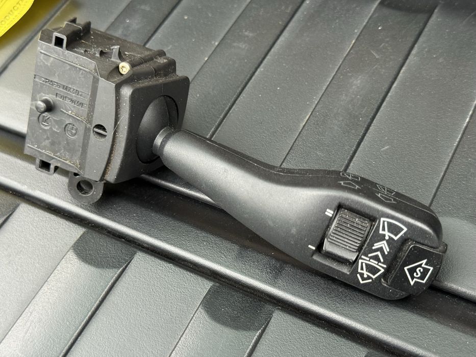 Запчасти по салону бмв е53 х5