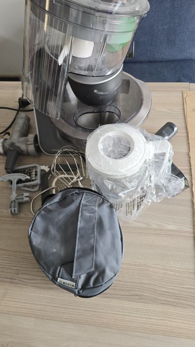 Кухненски робот bosch MUM5