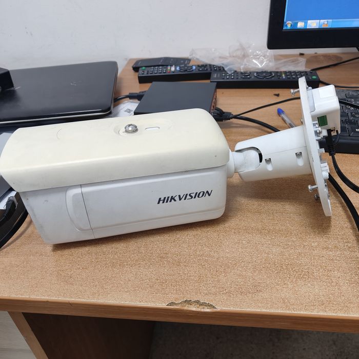 Камера видеонаблюдения hikvision