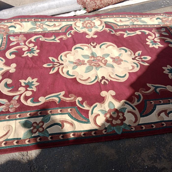 Продам ковер недорого б/у