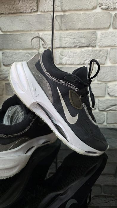 Оригинальные кроссы Nike