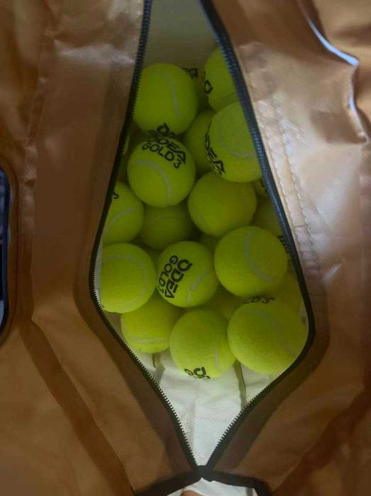 Новый теннисный мяч