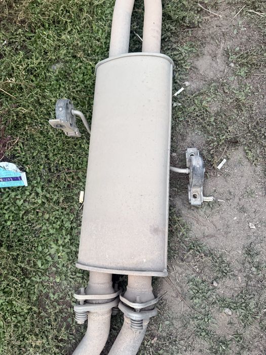 Глушитель от Бмв Х5 Е53 комплект