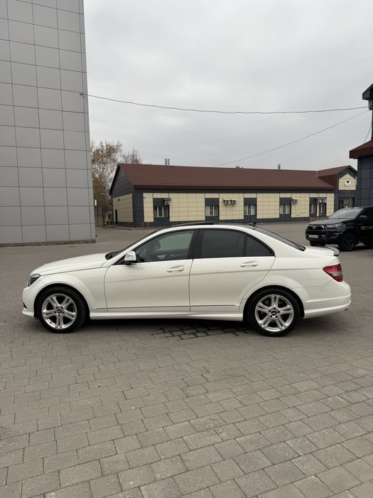 Mercedes-Benz C 300, W204