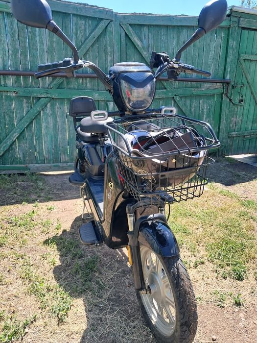 Продам электроскутер.