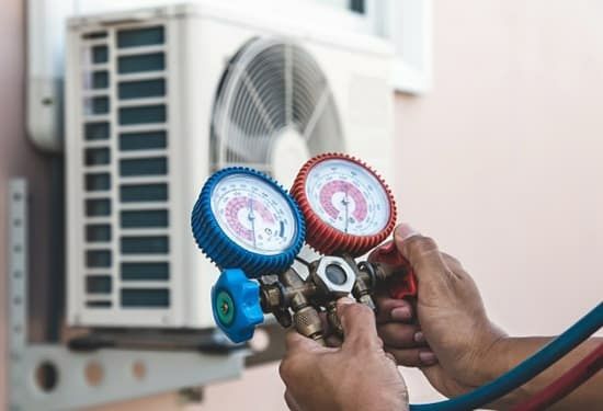 Заправка кондиционер kondisianer zapravkasi Ремонт прочистка установка