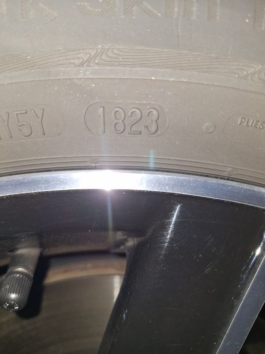 Продавам Гуми с Джанти