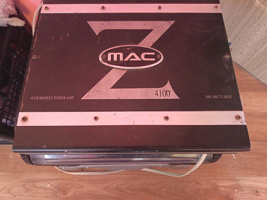 Subwofer plus statie