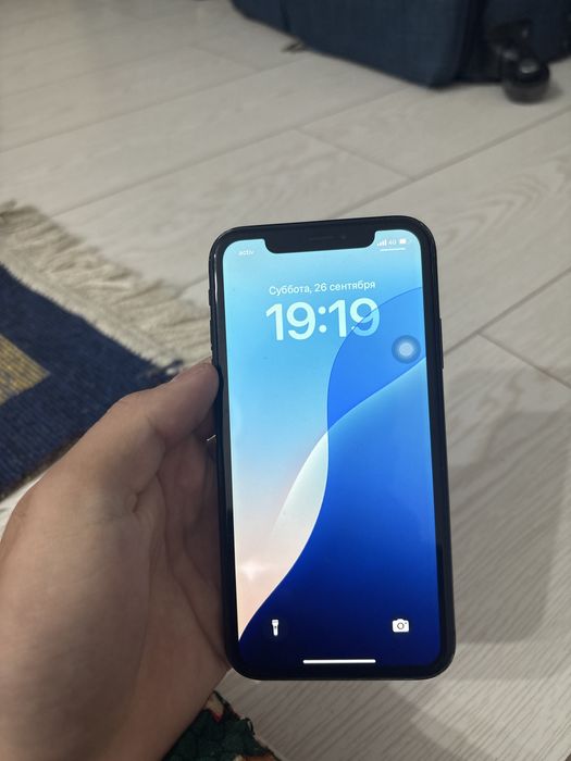 Продам Iphone xr