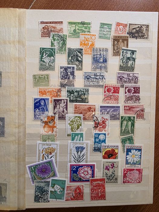 Пощенски марки албум