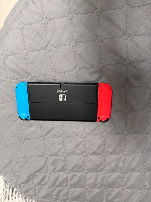 Nintendo switch red and blue