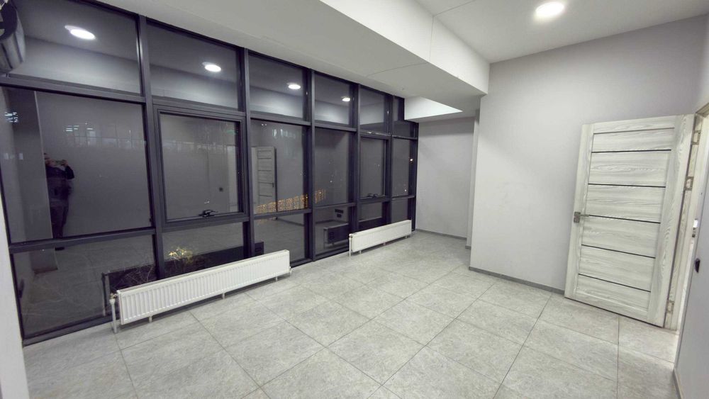 Офис в бизнес-центре ул.Айбек МЦ Шох 3-этаж 91 м² евроремонт лифт