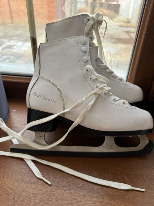Коньки RealSport