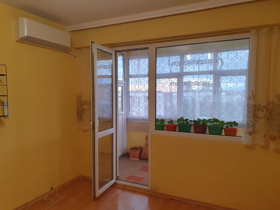 Продава се Двустаен апартамент в Казанлък - 83 кв.м за 894 €/кв.м - Снимка #2