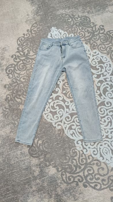 Джинсы светло синие