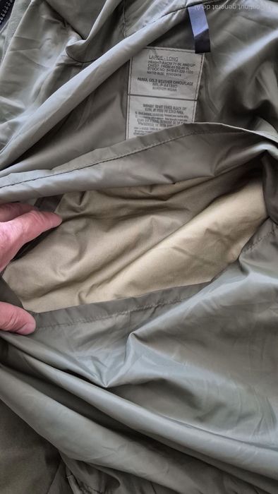 Jacheta de ploaie( intemperii) camuflaj