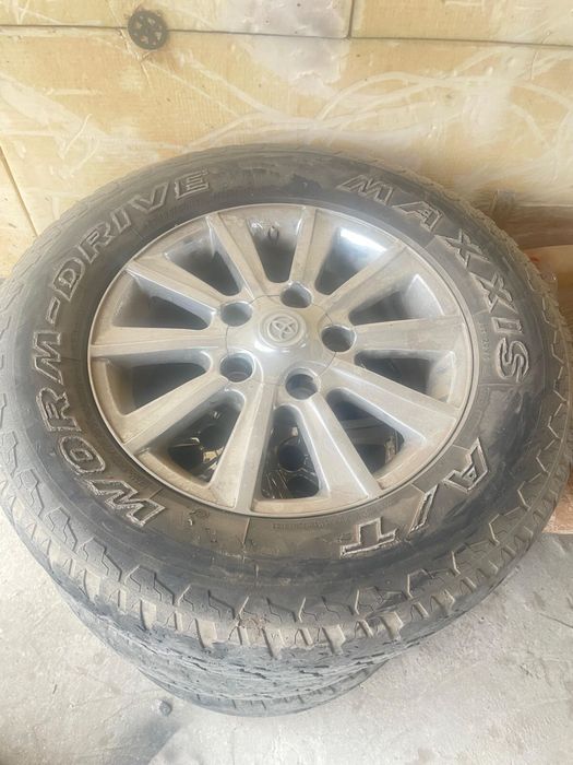 Продам  запаски на крузак 100 lx 470