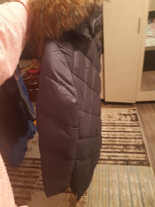 Пуховик с шапкой 25 тыс.