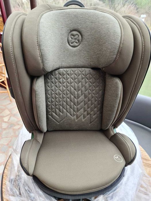 Детско ново столче за кола за деца от 4 до 12 год. Discover i-Size