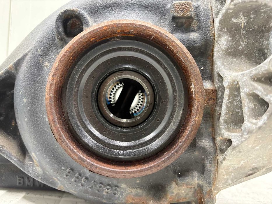 Заден диференциал БМВ Ф30 Ф31 Ф34 Ф32 Ф33 Ф36 Дизел Пред.число 2.56