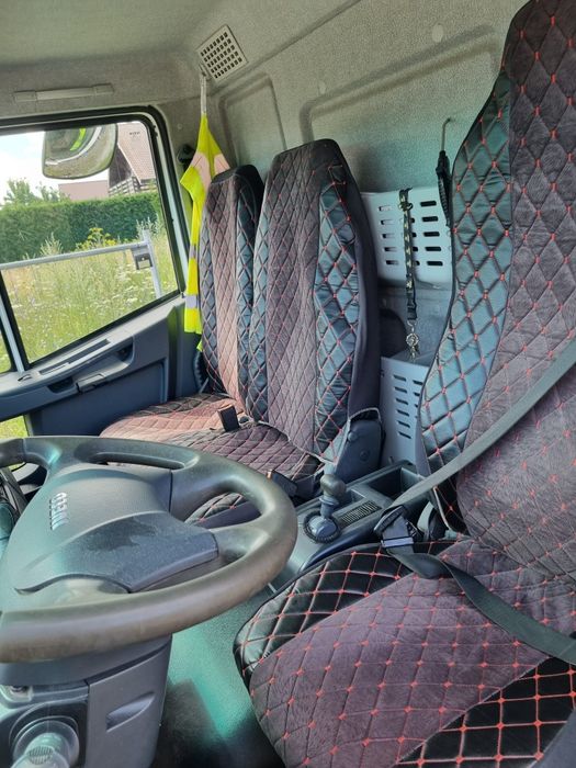 Vând iveco 75e21 basculabil cu macara