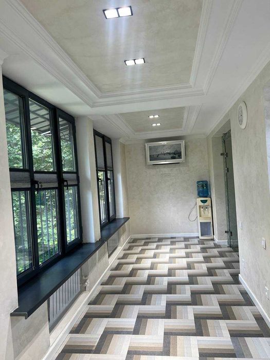 Ц 1 кв 3/3/4 кафе BON (175 000 USD) своя