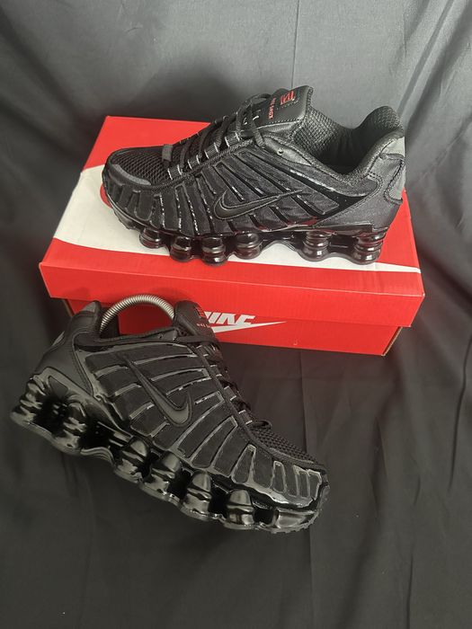Adidasi nike shox blak