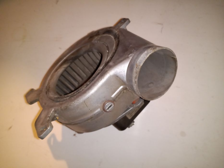 Ventilator 230 v 80 w cazan lemne arzator ulei exhaustor