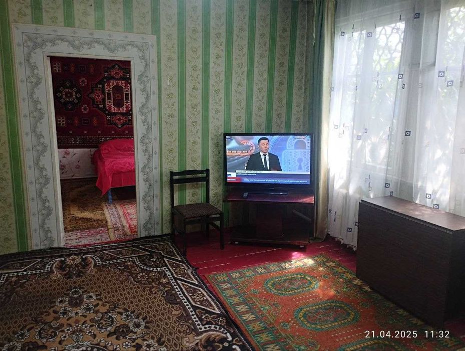 2 комнатный дом семейной паре на участке у ворот госпиталя 300 $