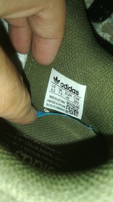 Новый кроссовки размер 42   -   ( 41 )