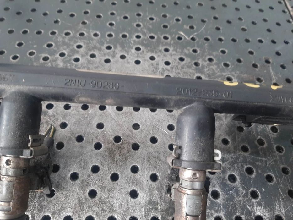 rampa cu injectoare 1.3b a9a  ford ka  2niu-9d280-a