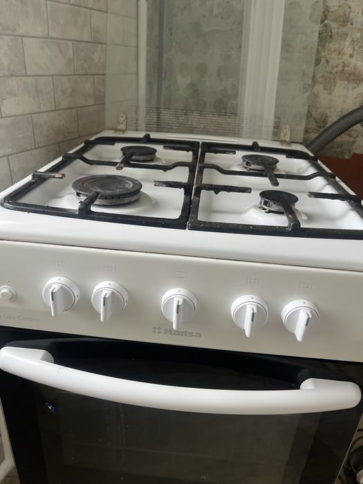 Продам газ плиту