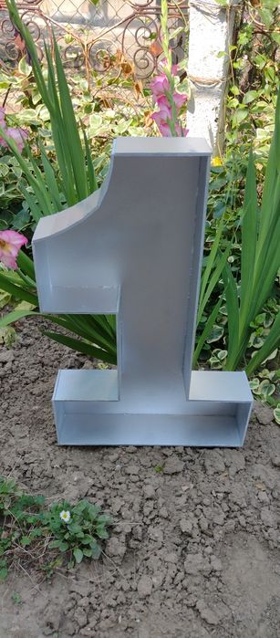 Обемни, кухи, цветни цифри, букви и форми за балони