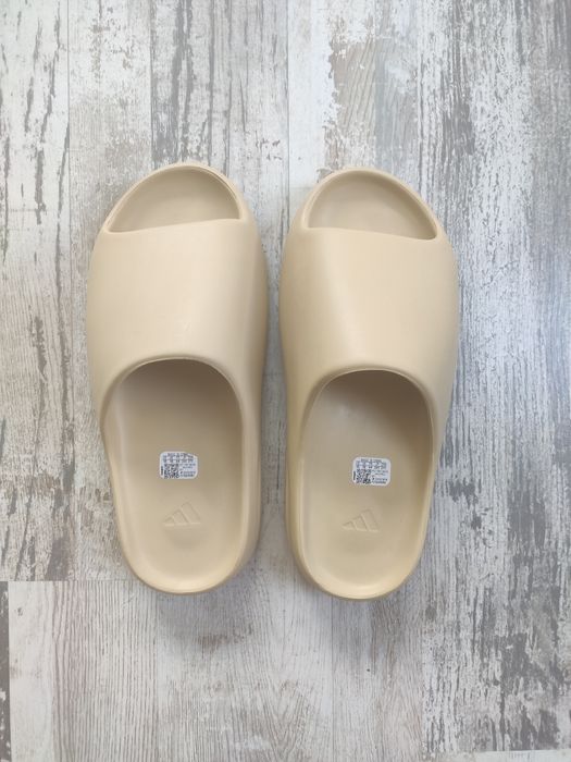 Yeezy slide desert sand