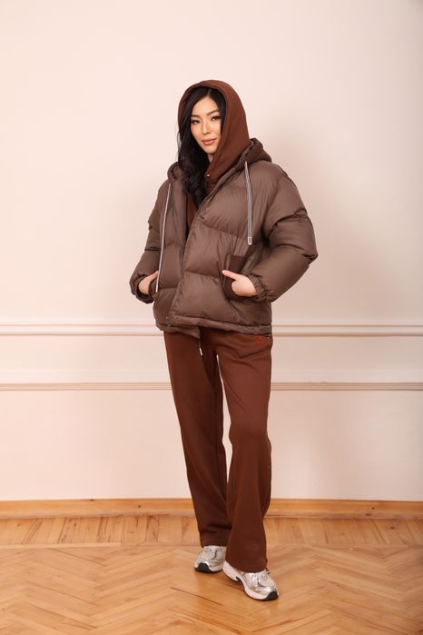 Одежды платье куртки