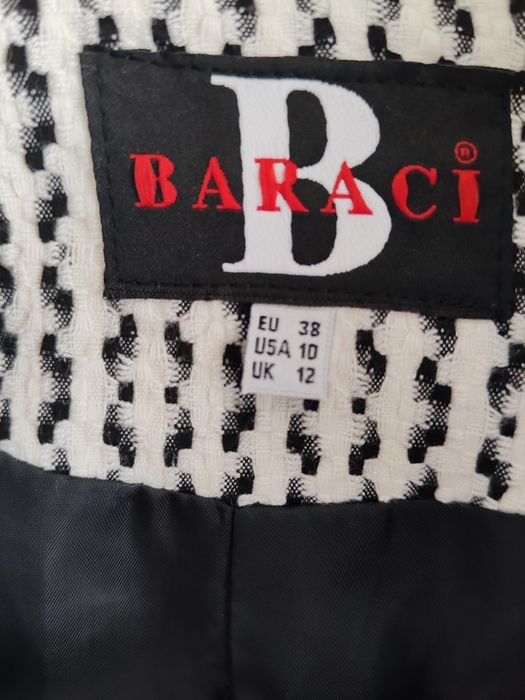 Vând rochie/costum de ocazie