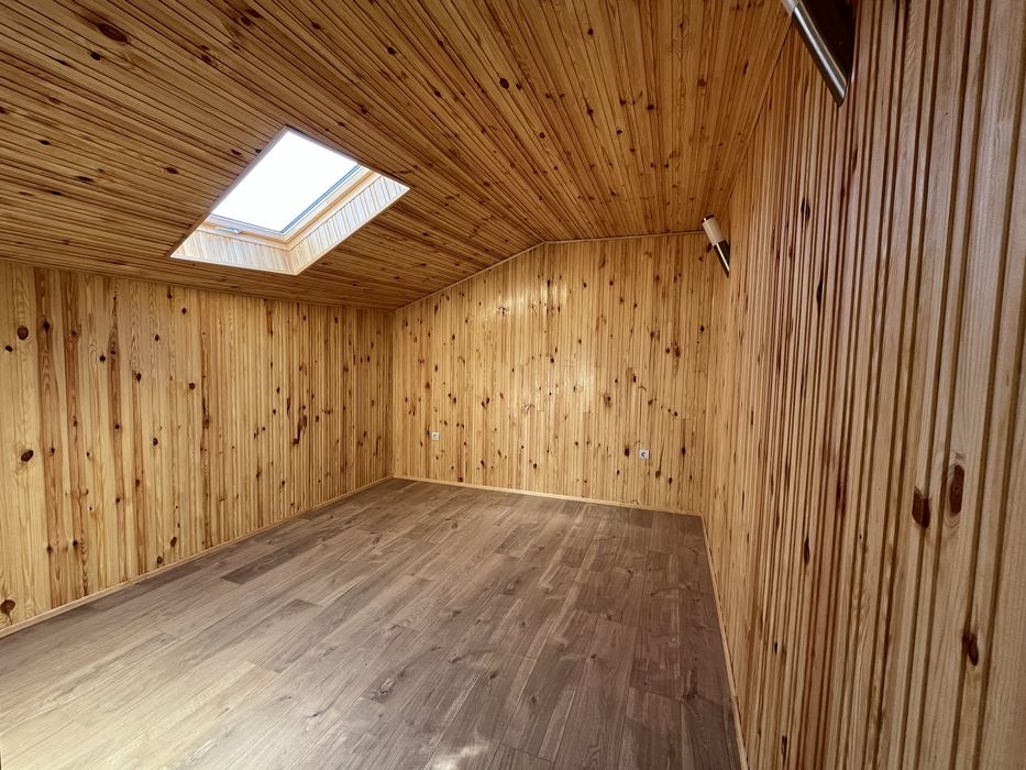 Casa caramida 3dormitoare-Zona Centrala