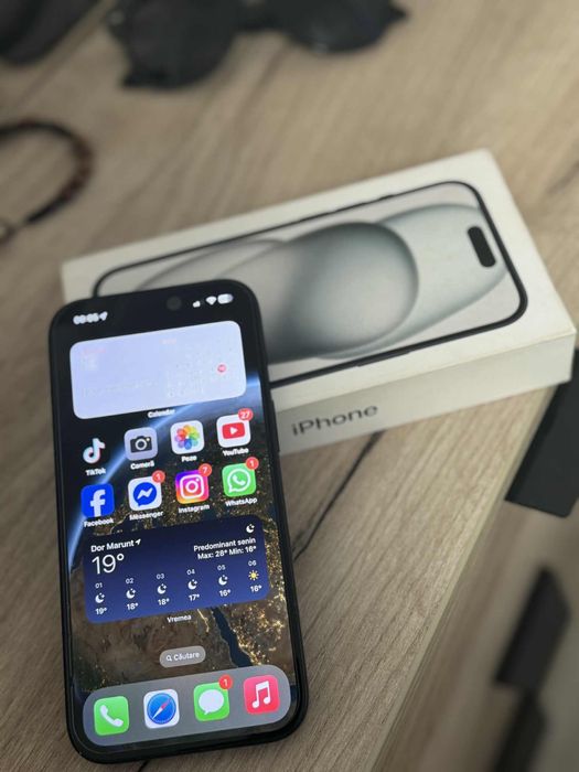 Iphone 15 de vanzare