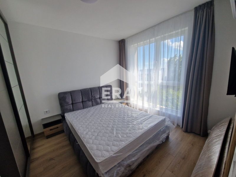Продава се Тристаен апартамент в Варна, м-т Пчелина - 89 кв.м за 2640 €/кв.м - Снимка #11